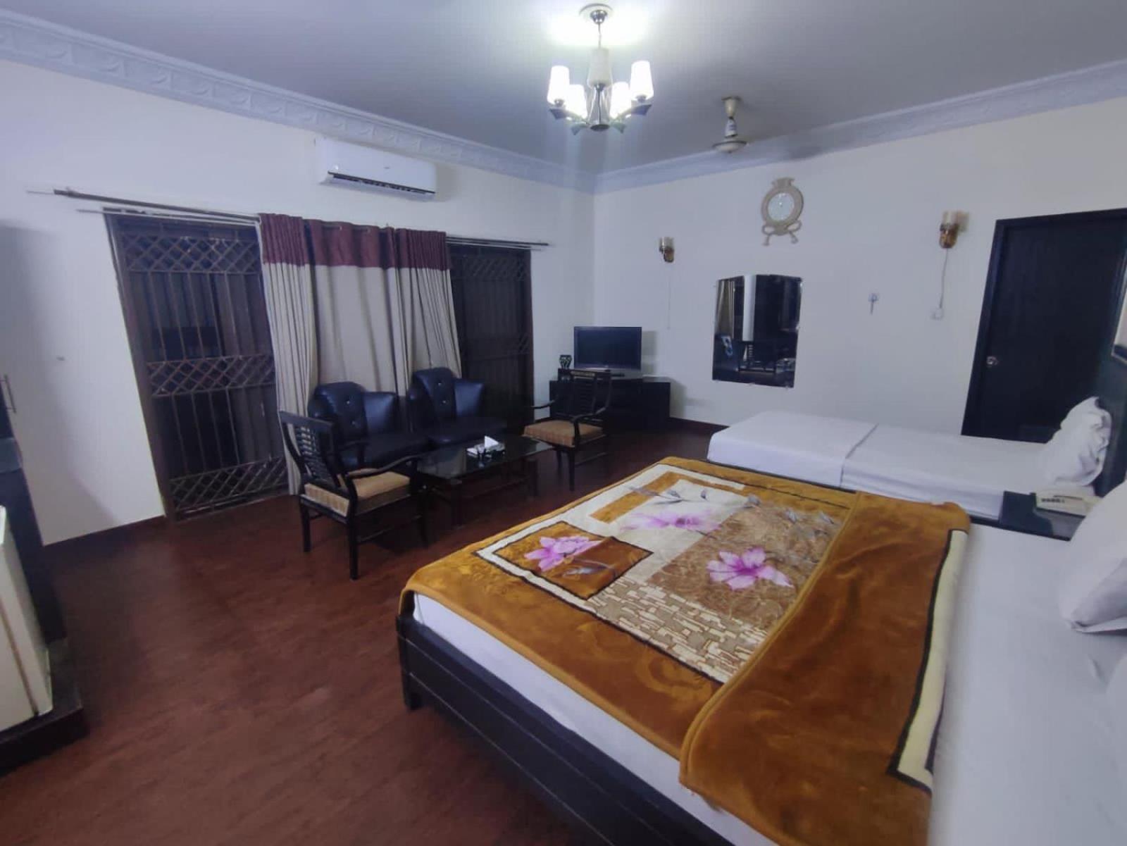 Hotel Clifton Inn Karachi Esterno foto