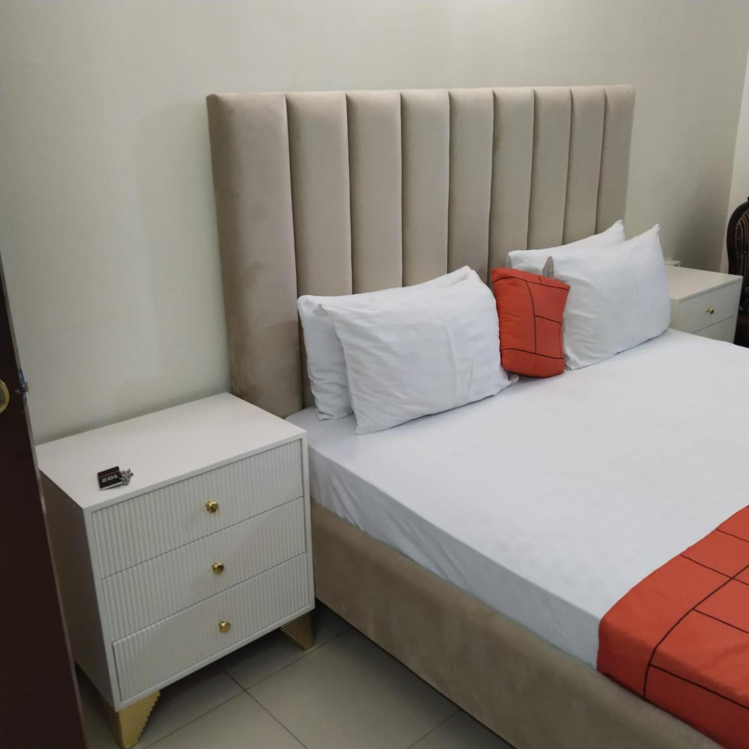 Hotel Clifton Inn Karachi Esterno foto